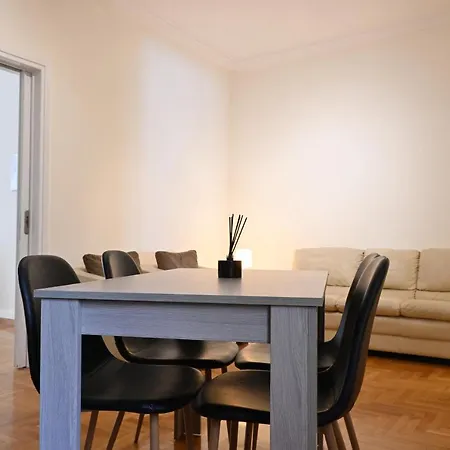 Delmare Double Apartment Athens